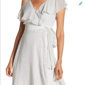 Sangria cold should dress